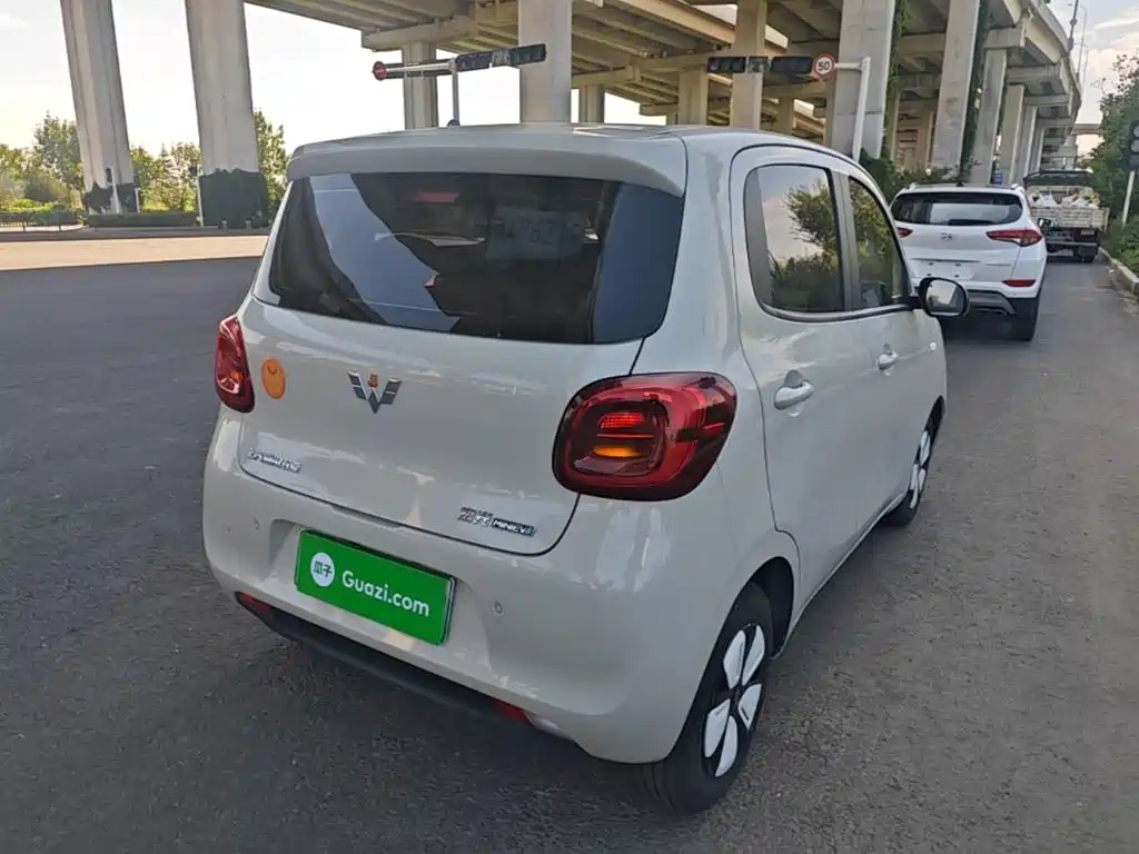 Wuling MINIEV — миниатюра 7