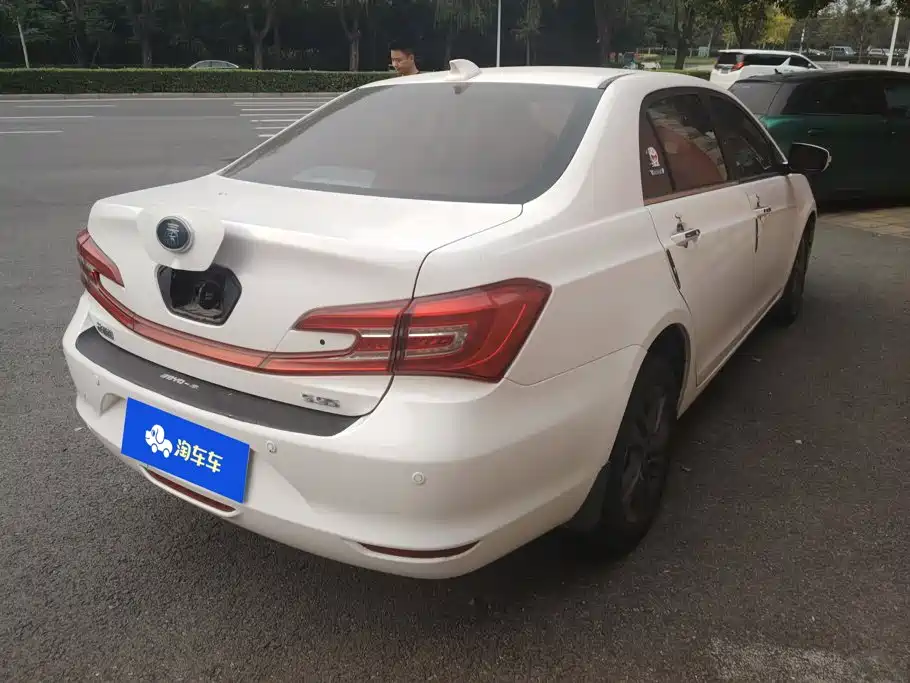 BYD Qin NEV — миниатюра 2