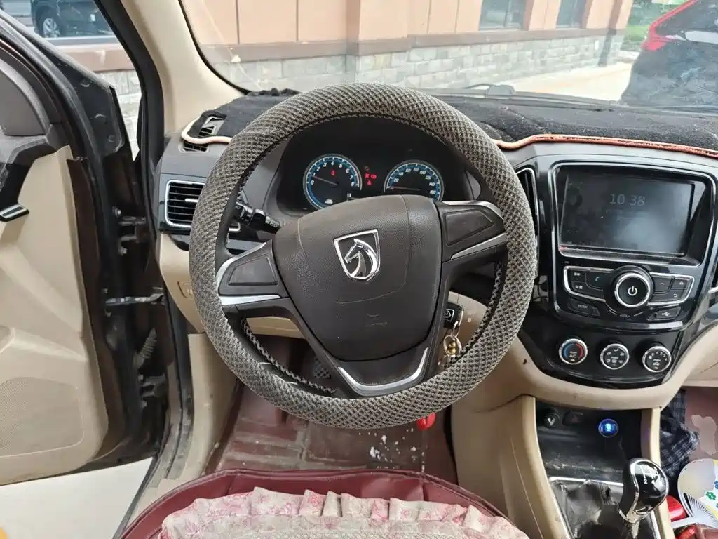 Baojun 730 2014 1.5L MT Comfort ESP 7 мест
