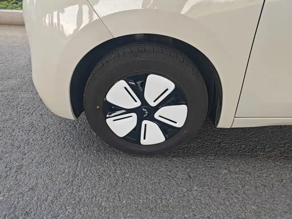 Wuling MINIEV — миниатюра 23