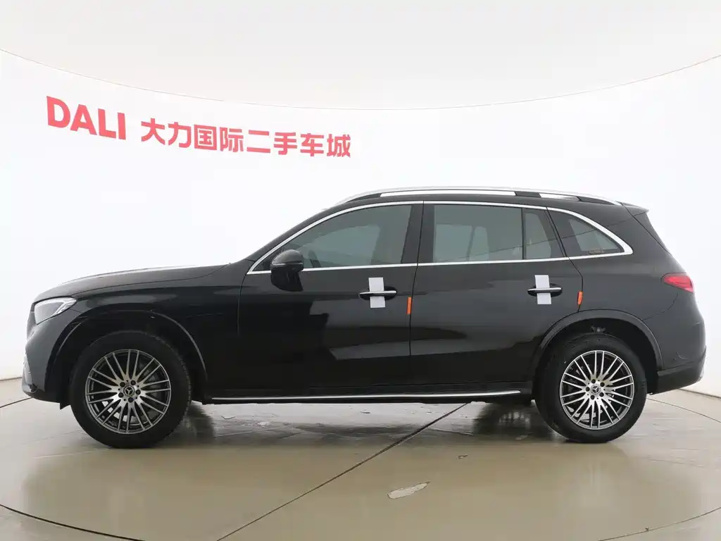 Mercedes-Benz GLC 2023 GLC 300 L 4MATIC 7 мест