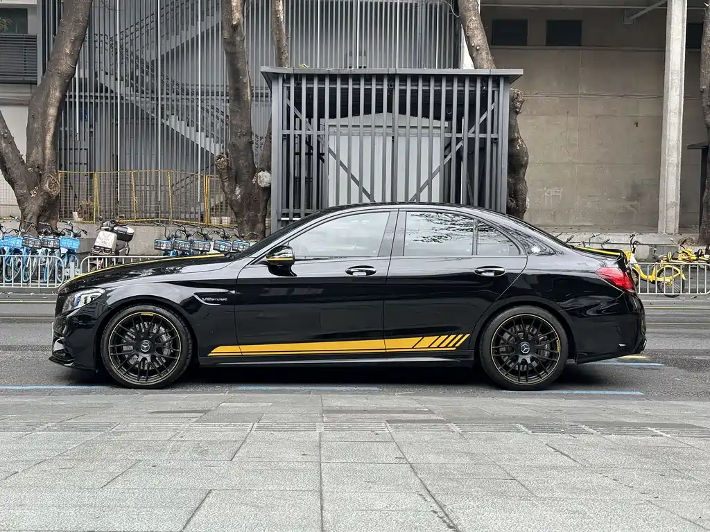 MERCEDES-BENZ C CLASS AMG