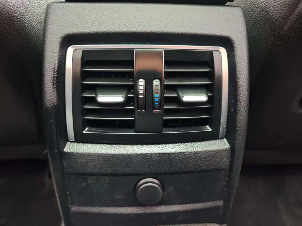 BMW 3 Series GT 320i Fashion Type, фото 19