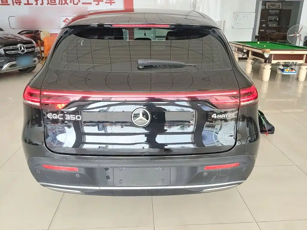 Mercedes-Benz EQC — миниатюра 6