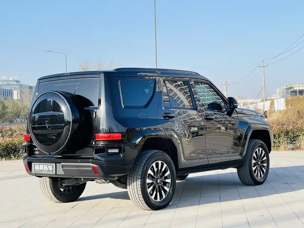 TANK TANK 700 NEW ENERGY