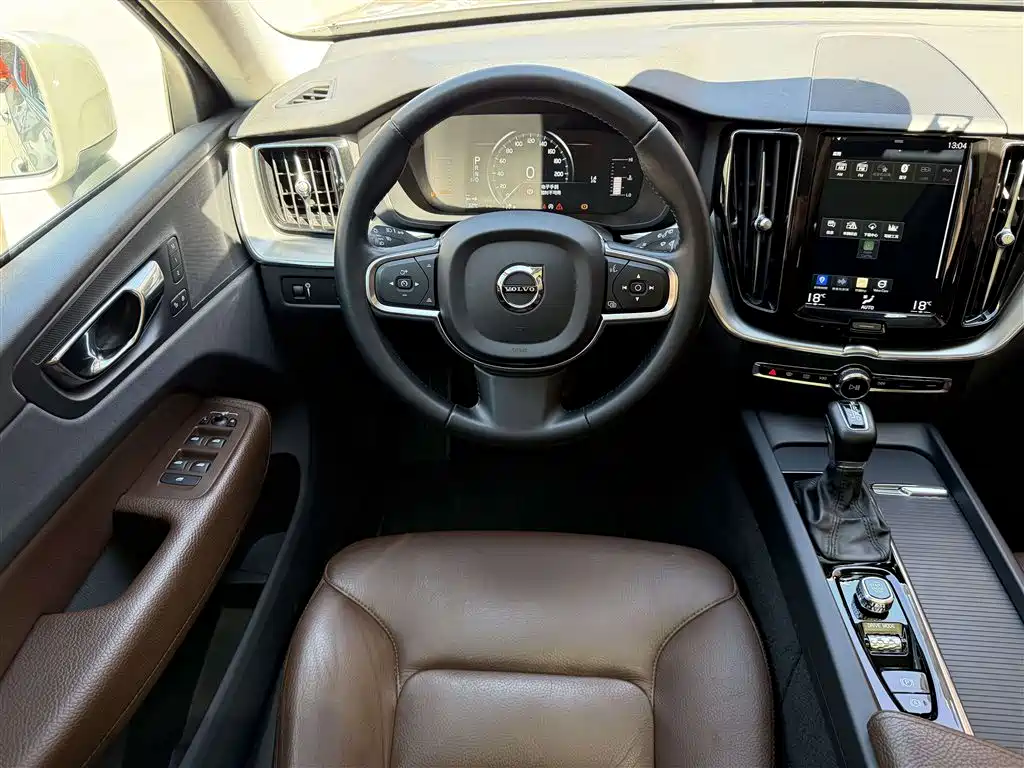 Volvo XC60 — миниатюра 5
