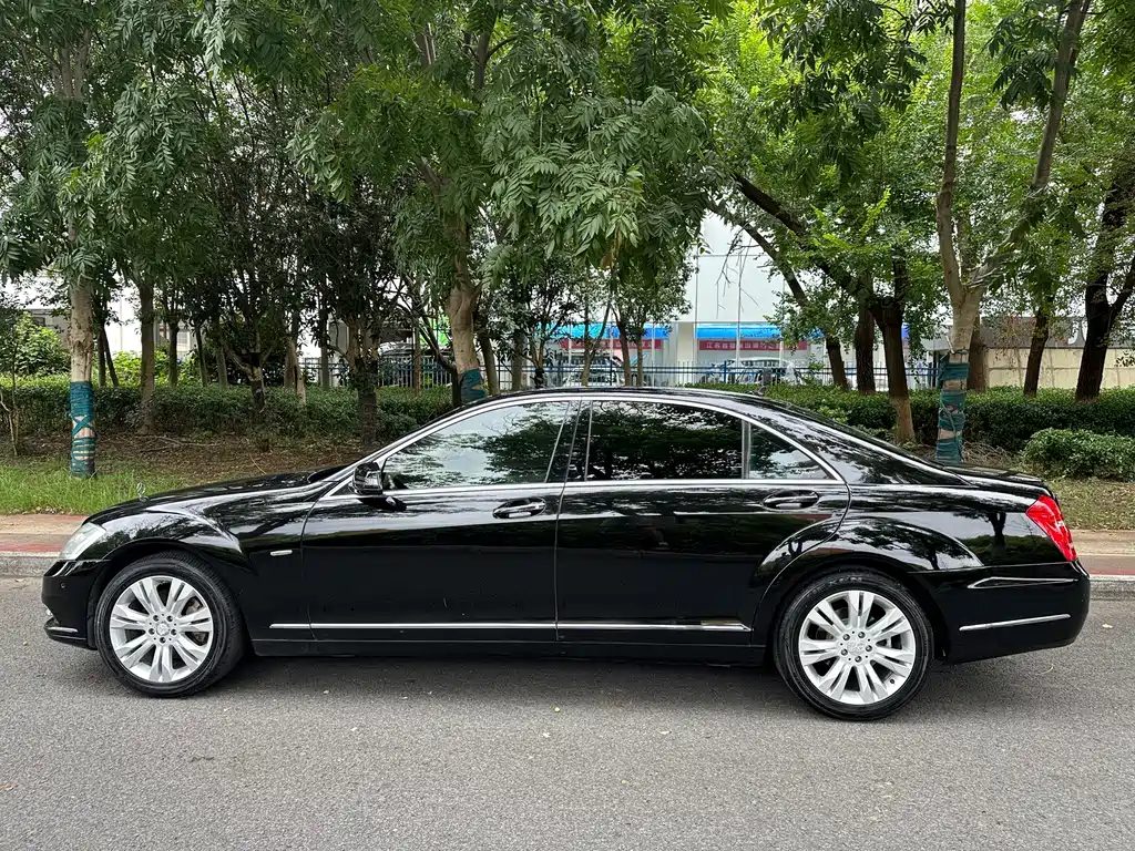 Mercedes-Benz S-Class — миниатюра 3