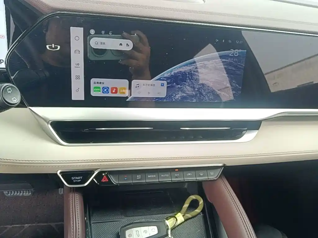 Geely Xingyue L — миниатюра 13
