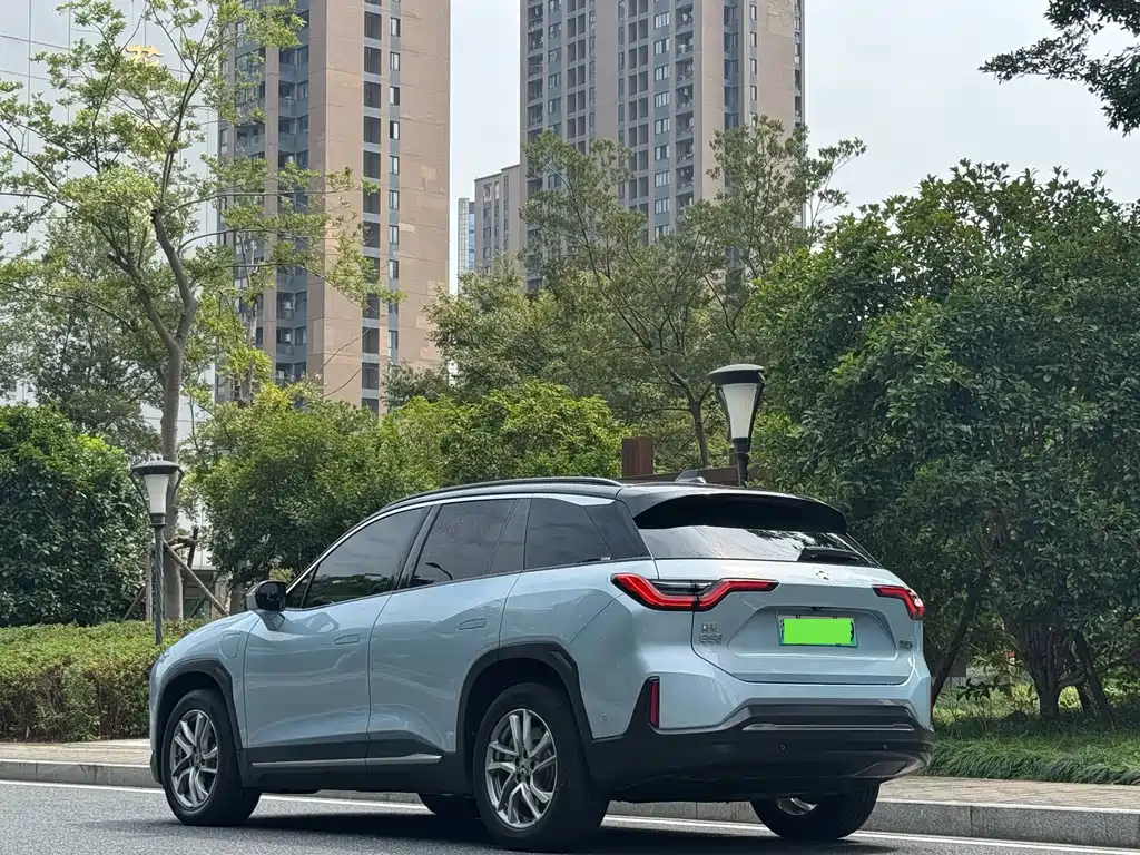 NIO ES6 — миниатюра 11