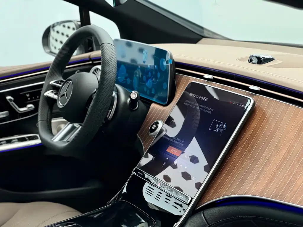 Mercedes-Benz EQE 2025 500 4MATIC