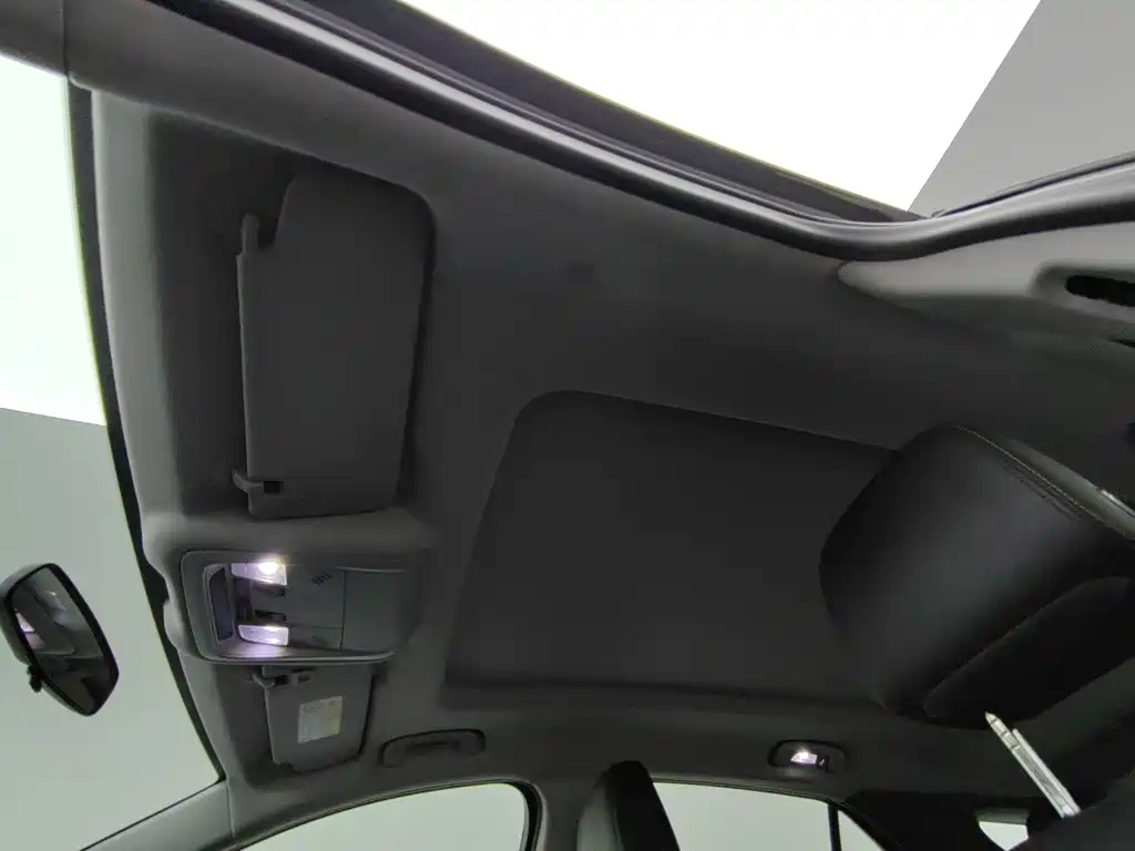 Chevrolet Equinox — миниатюра 14