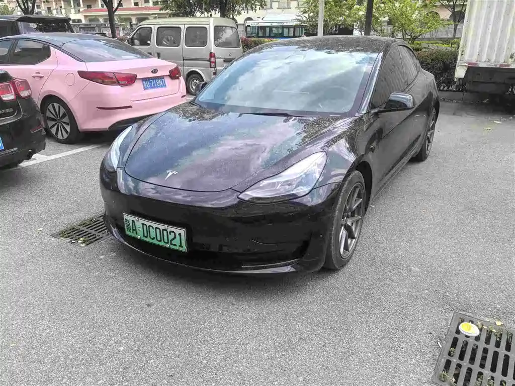 Tesla Model 3 2022