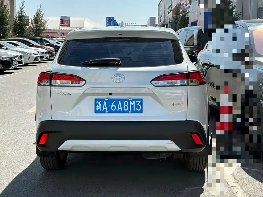 Toyota Corolla Cross — миниатюра 8