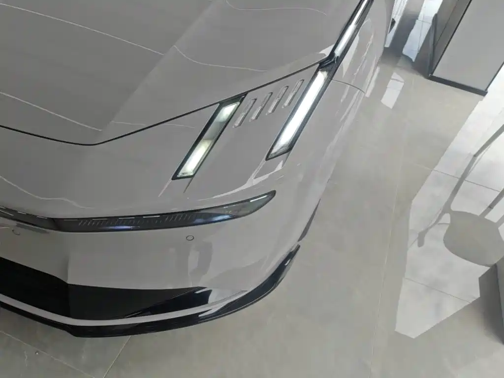 Lynk & Co 10 — миниатюра 24