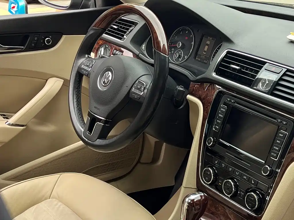 Volkswagen Passat — миниатюра 8