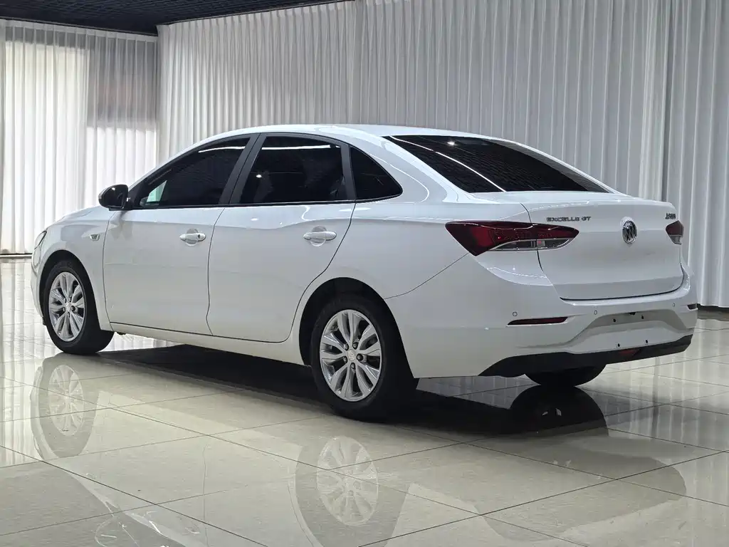 Buick Excelle — миниатюра 5