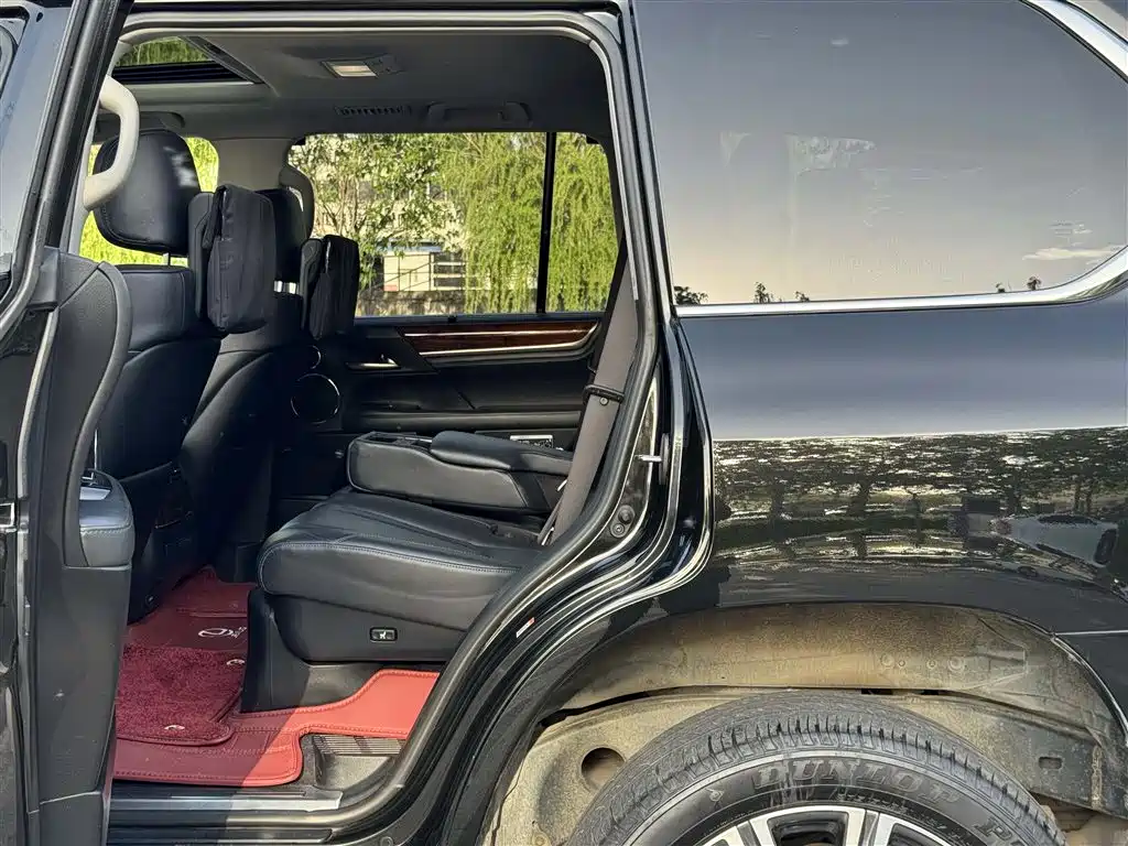 Lexus LX 2017 570 Luxury