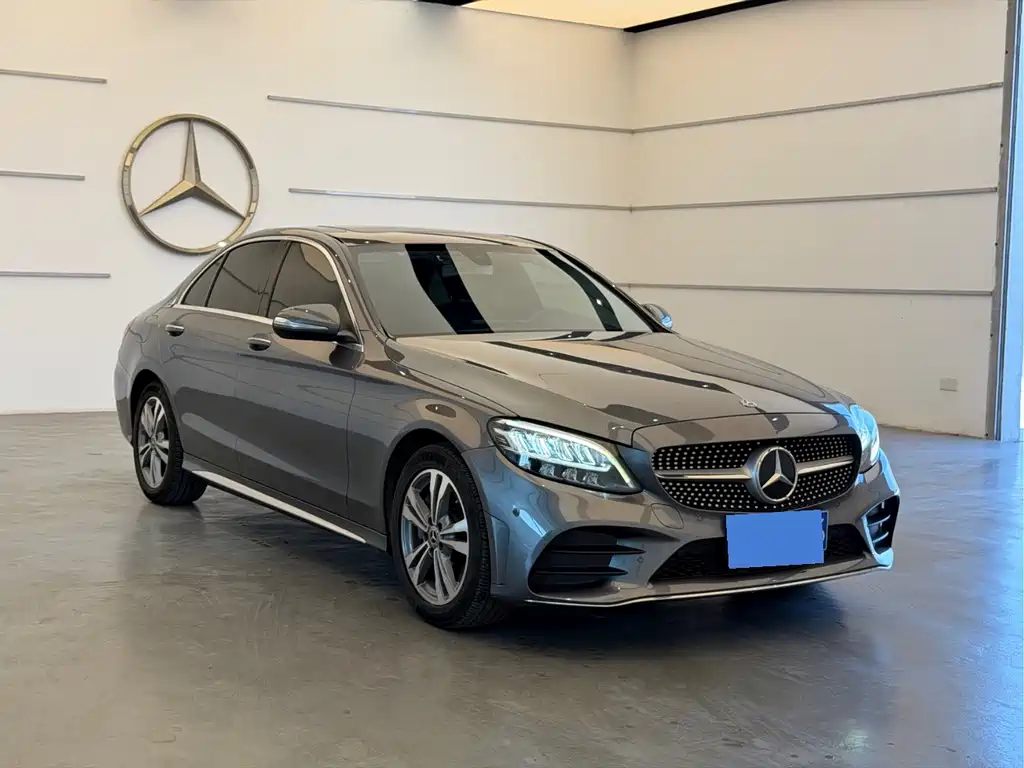 Mercedes-Benz C-Class — миниатюра 3