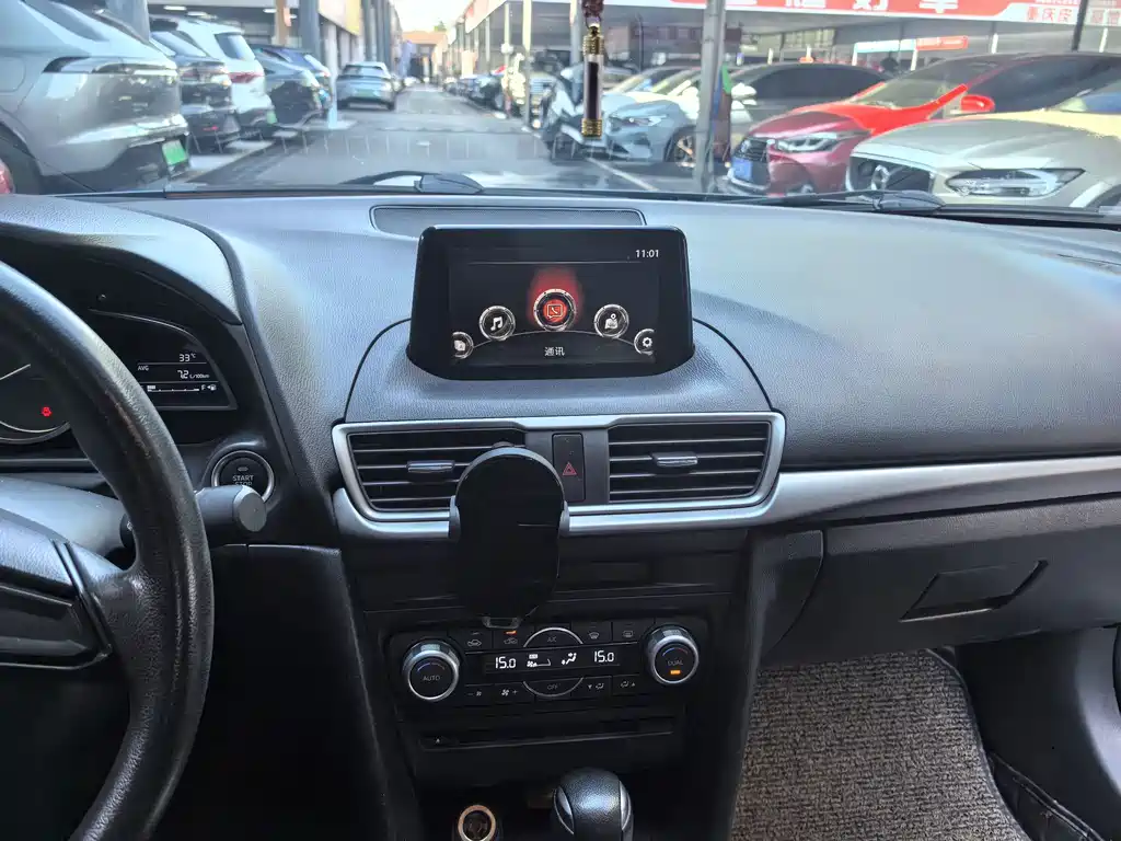 Mazda 3 Axela — миниатюра 13