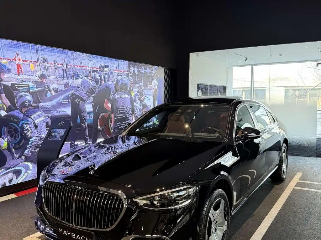 Mercedes-Benz S-Class 0