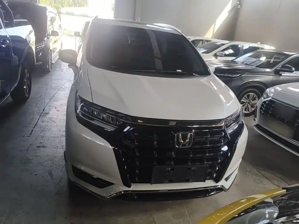 Honda Elysion — миниатюра 3