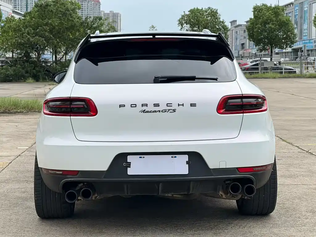 Porsche Macan — миниатюра 8