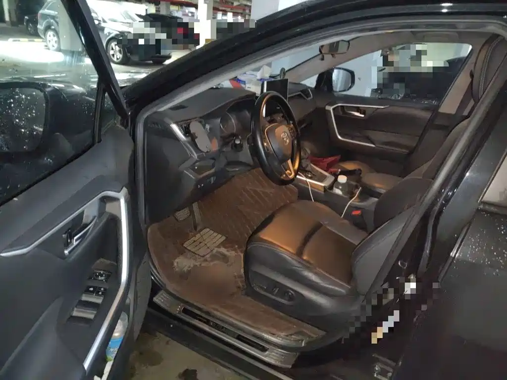Toyota Wildlander — миниатюра 17