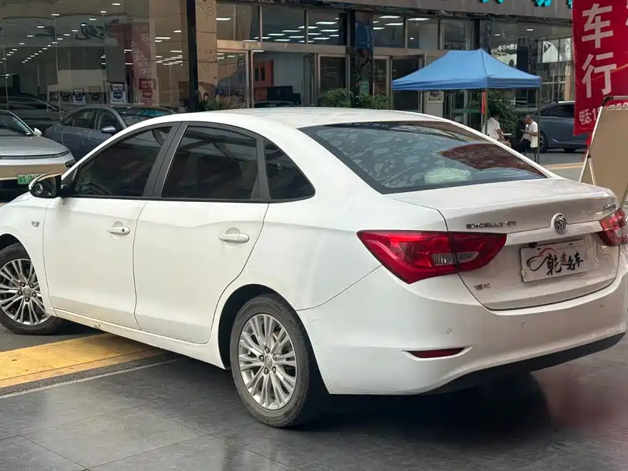 Buick Excelle — миниатюра 2