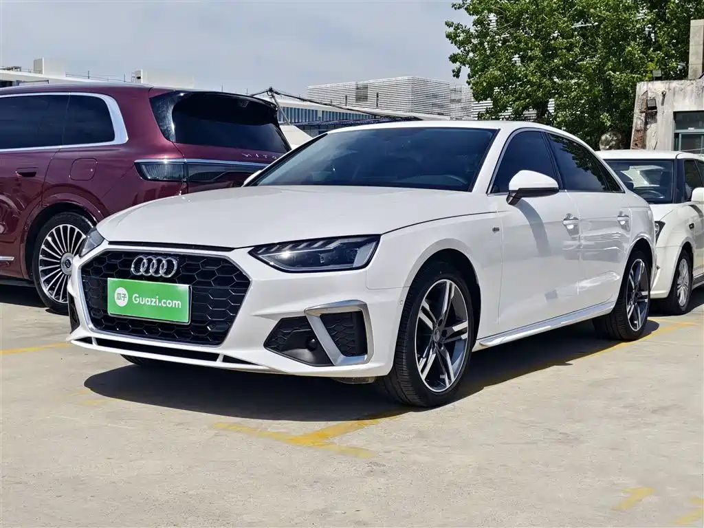 Audi A4L 2021