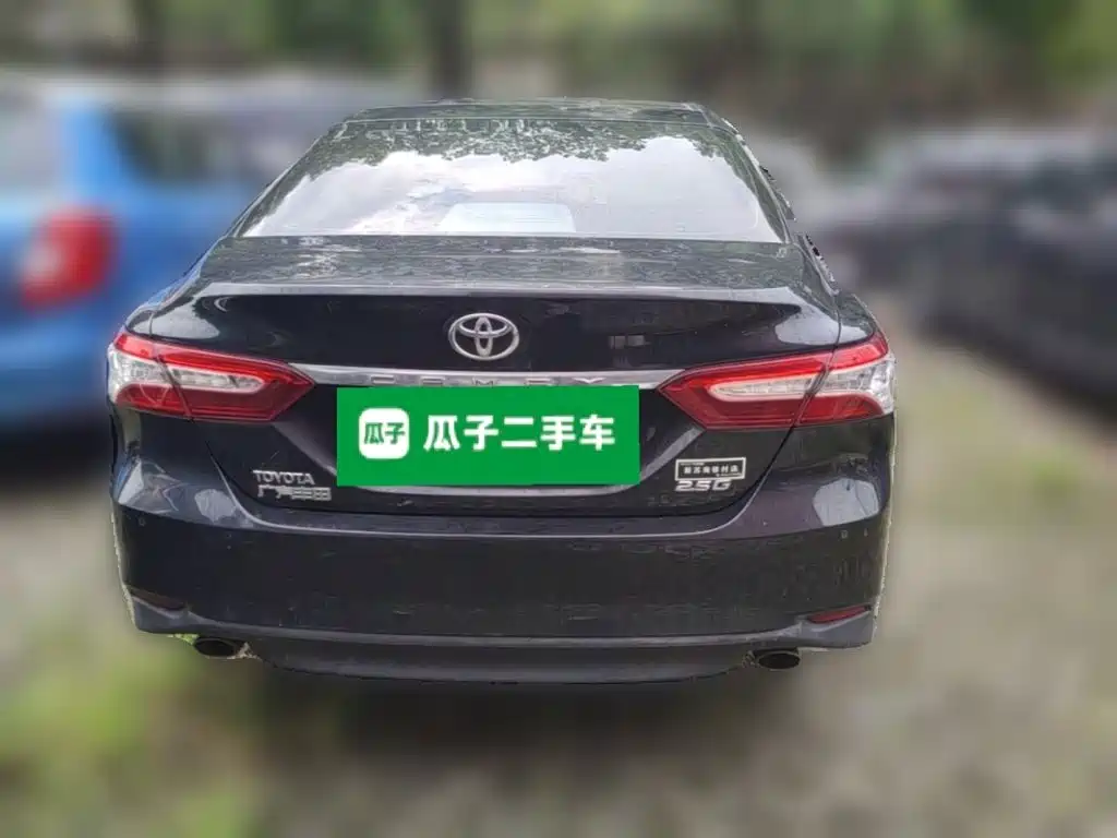 Toyota Camry — миниатюра 8