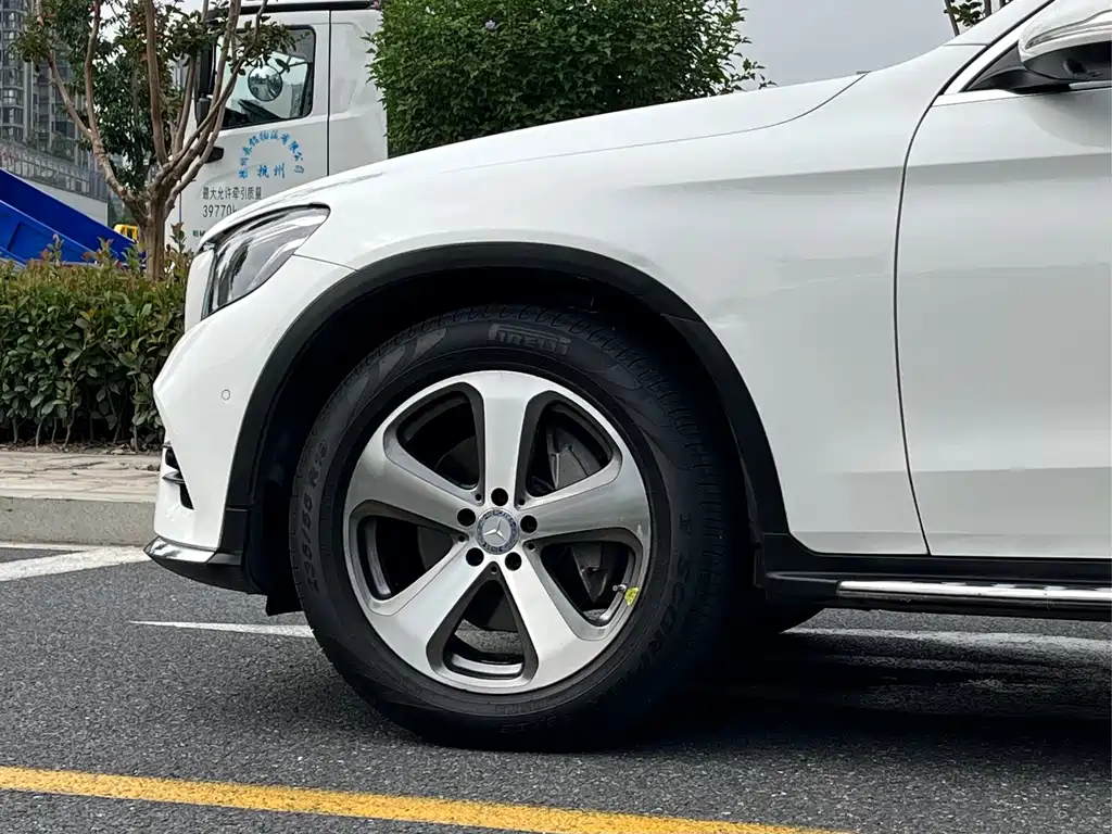 Mercedes-Benz GLC — миниатюра 8
