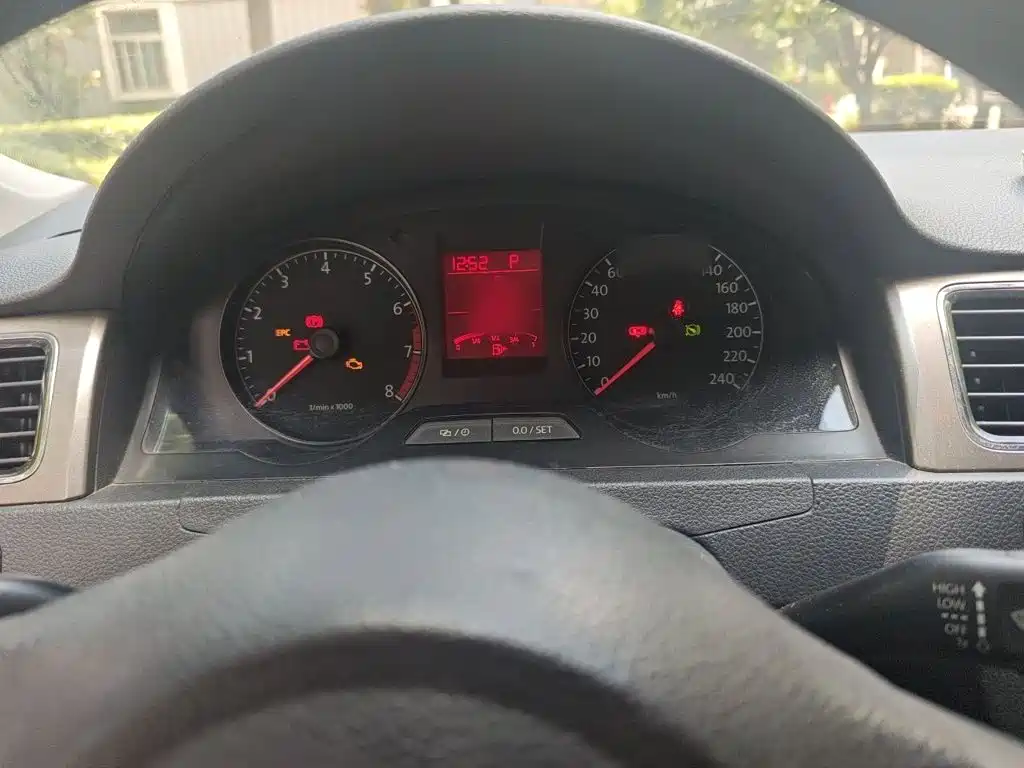 Volkswagen Santana — миниатюра 4
