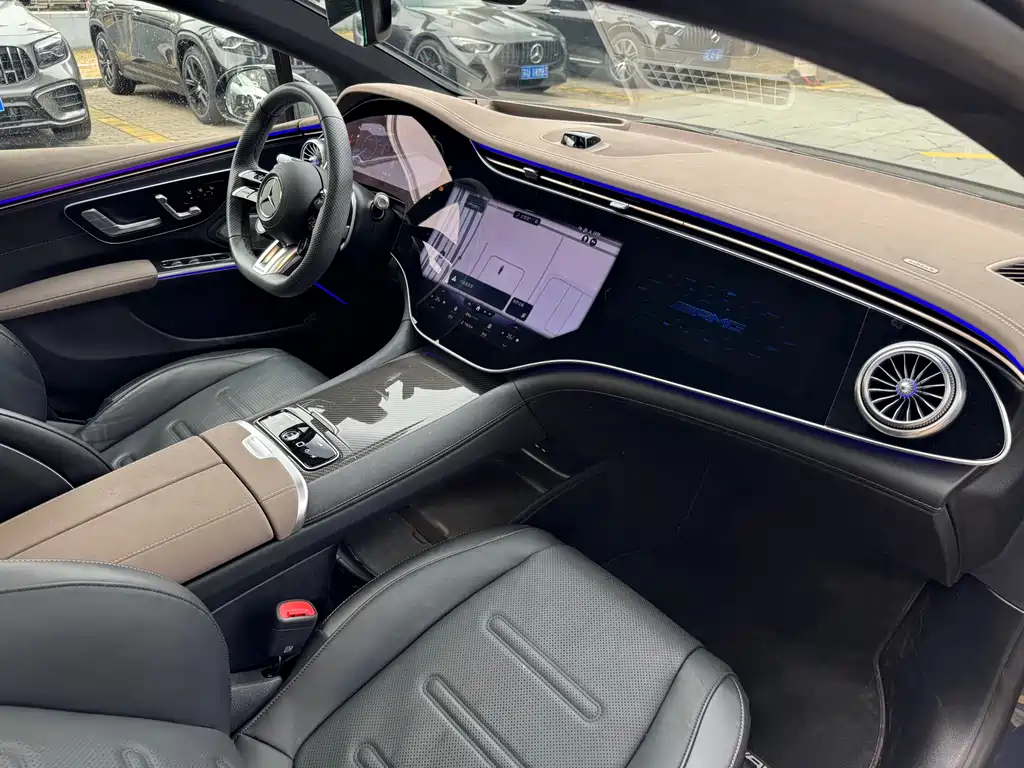 MERCEDES-BENZ EQS AMG