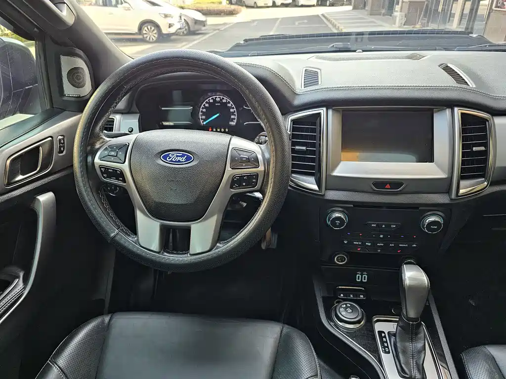Ford Everest 2017 2.0T AT Luxury 5 мест