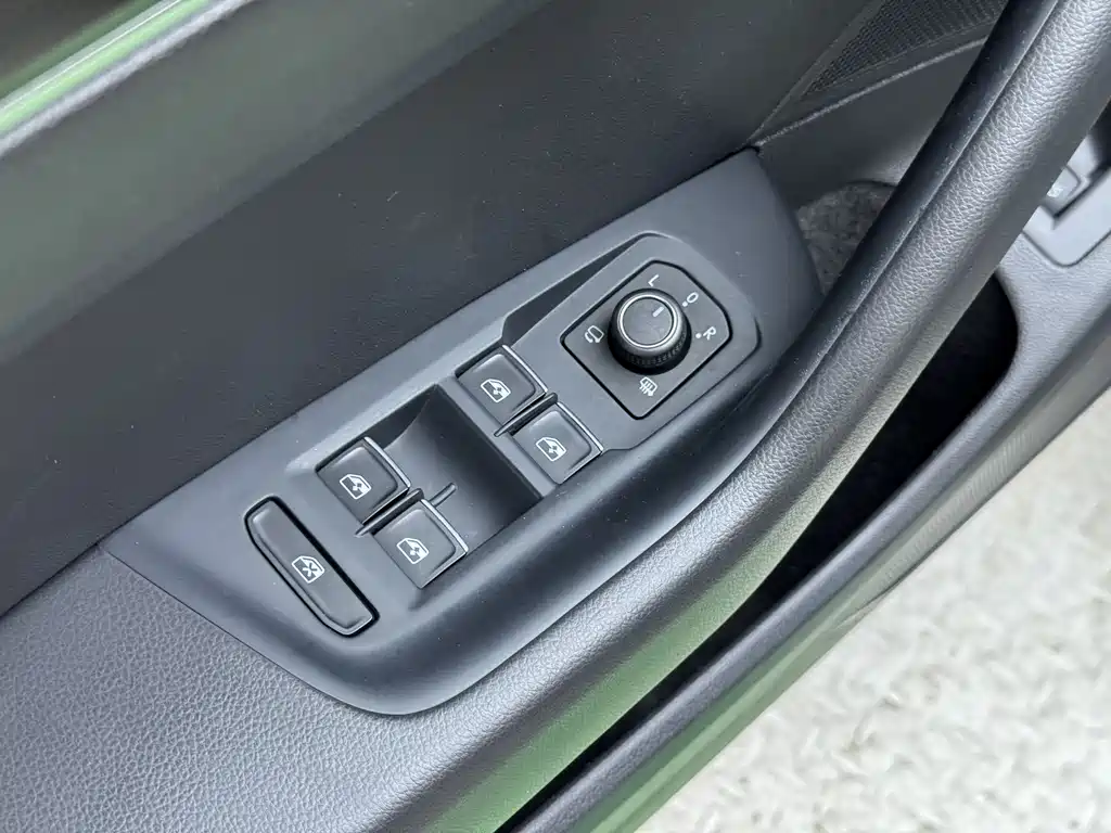 Volkswagen Magotan 2020 330TSI DSG Lead