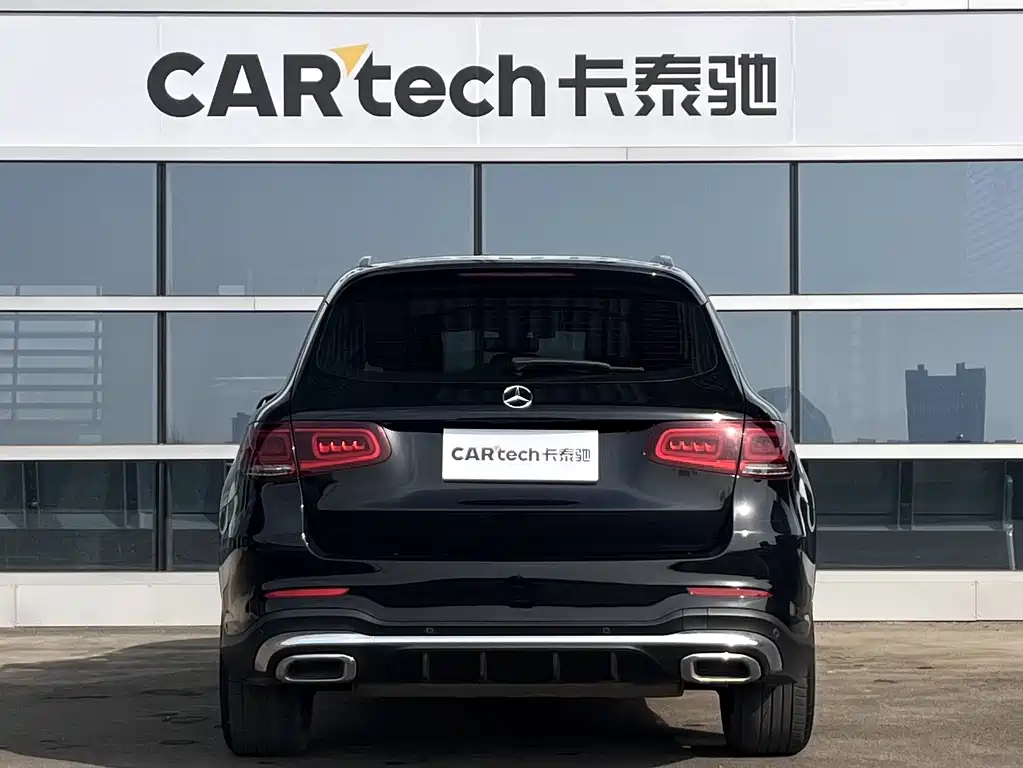 MERCEDES-BENZ GLC