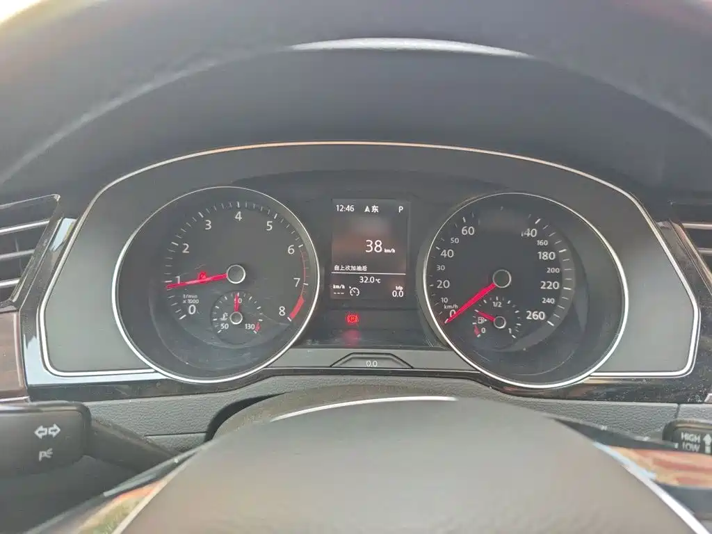 Volkswagen Magotan — миниатюра 4