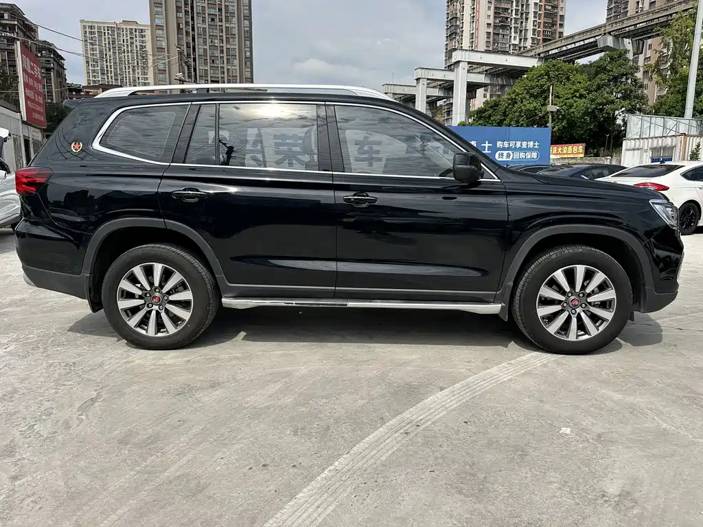 Roewe RX8 — миниатюра 7