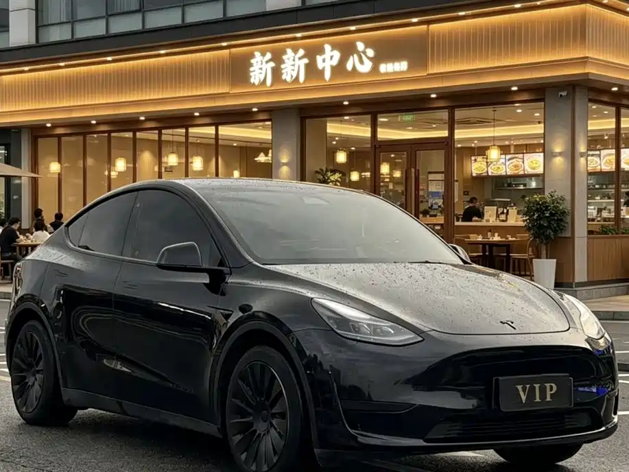 Tesla Model Y 2023