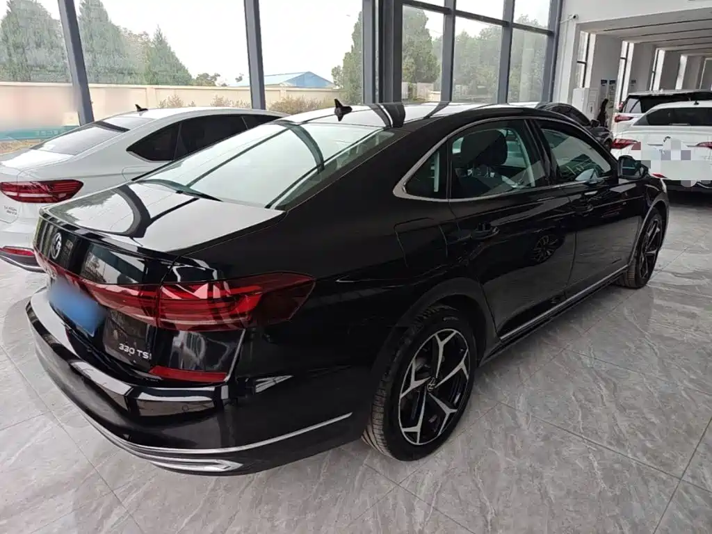 Volkswagen Passat — миниатюра 7