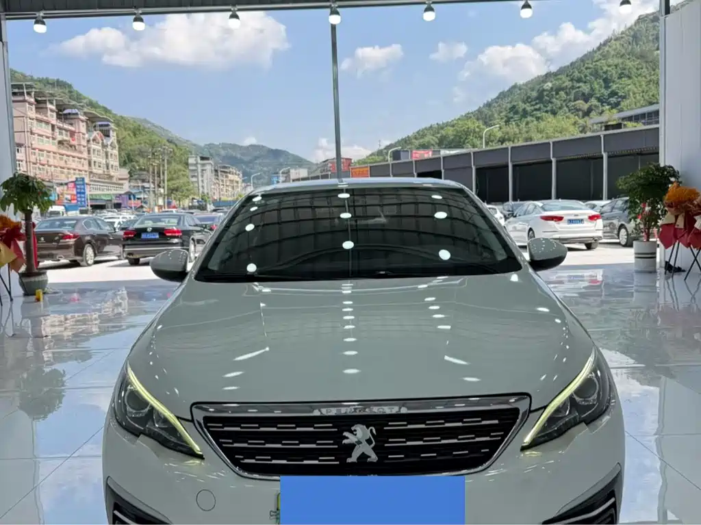 Peugeot 308 2016