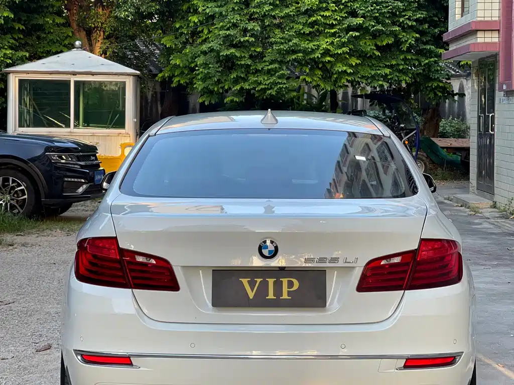 BMW 5 Series 5 2014 525Li Luxury
