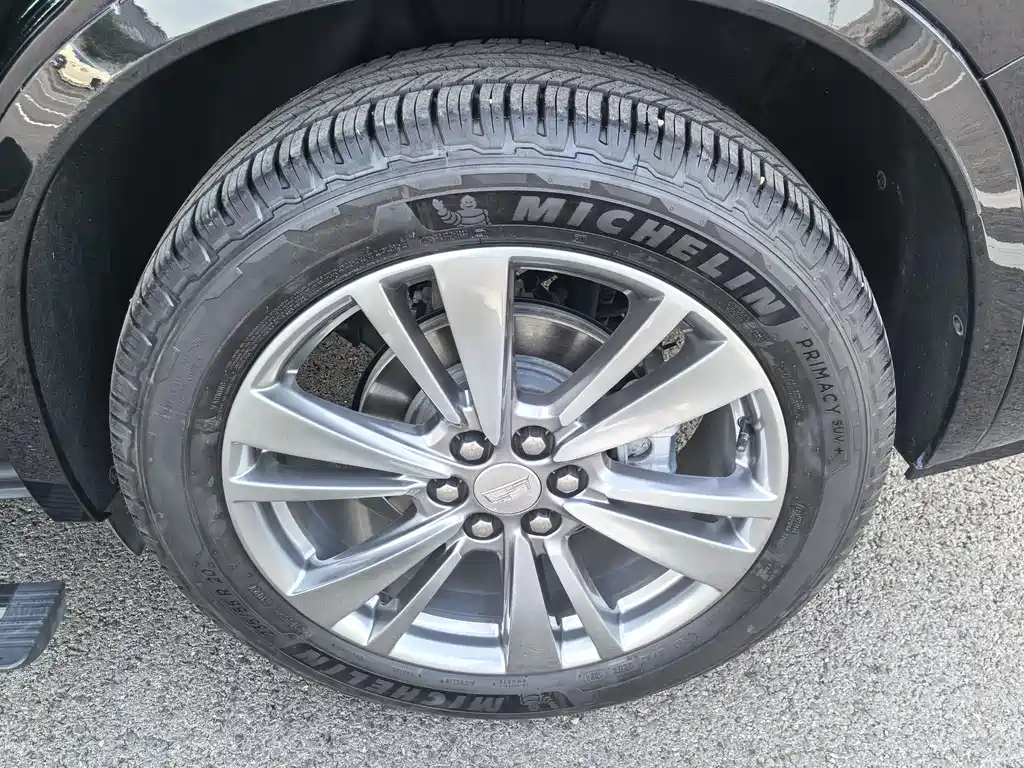 Cadillac XT6 2021 2.0T мест Luxury