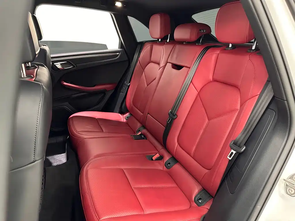 Porsche Macan — миниатюра 26