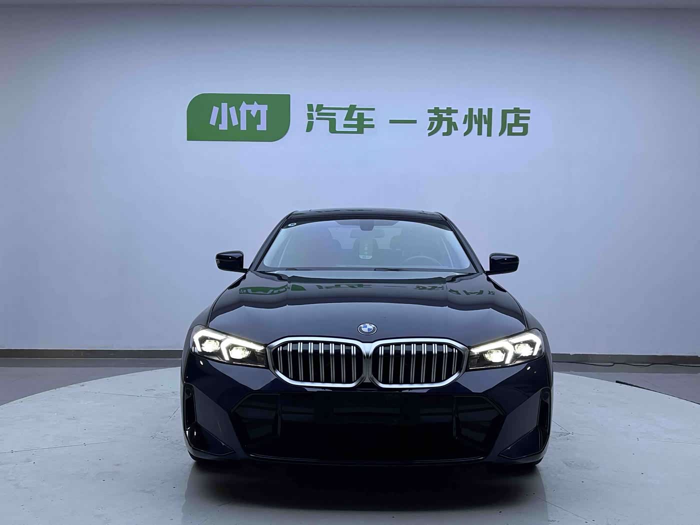 BMW 3 Series 2.0 л 2023 г. Чёрный, пробег 26000 км