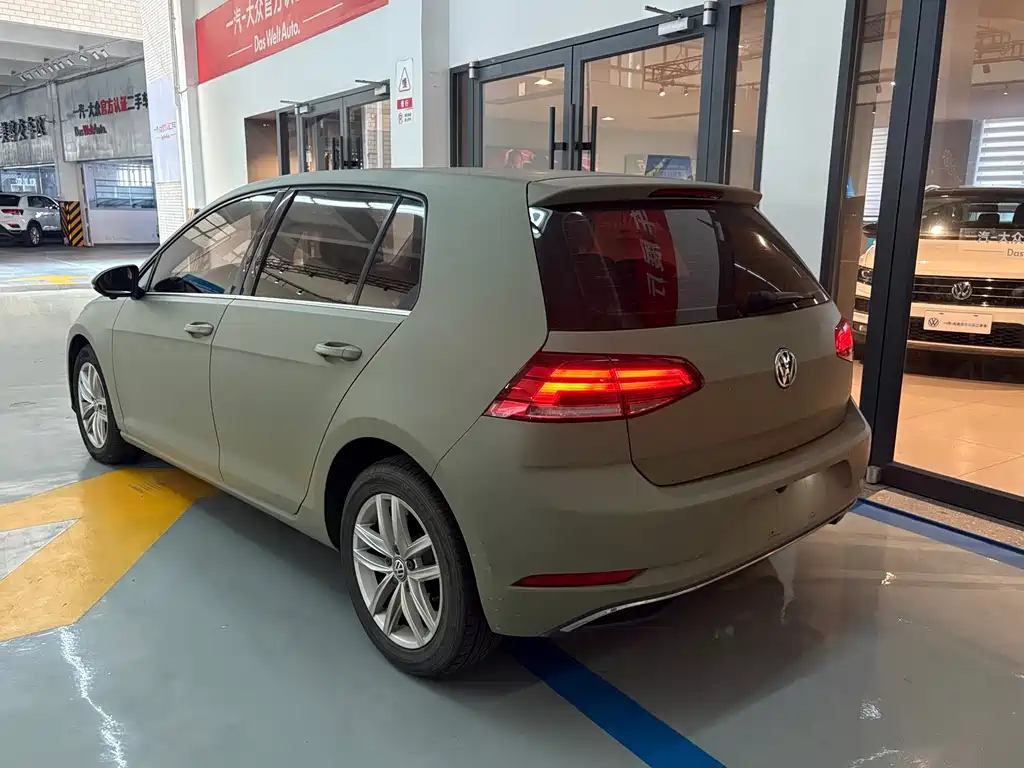 Volkswagen Golf — миниатюра 6