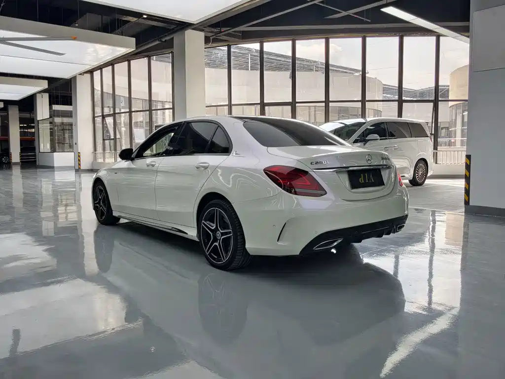 Mercedes-Benz C-Class — миниатюра 19