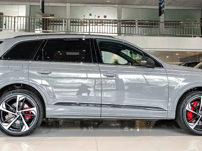 Audi SQ7 2024 4.0 TFSI