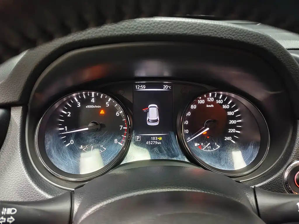 Nissan X-Trail — миниатюра 5