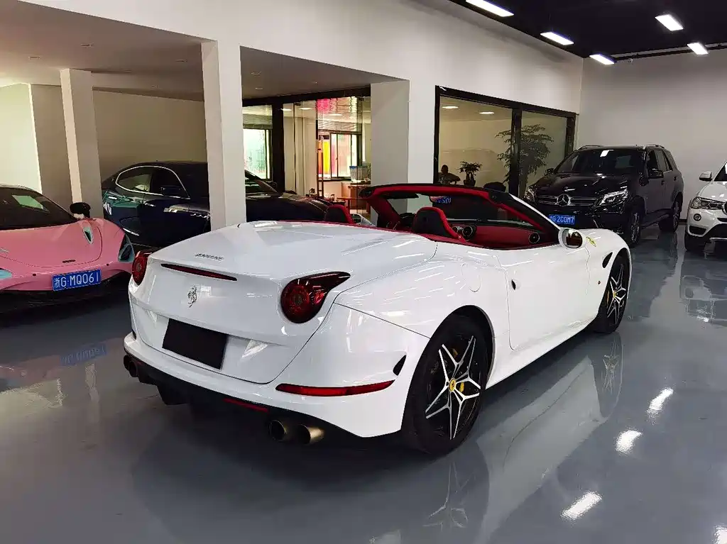 Ferrari California T 2015 3.9T